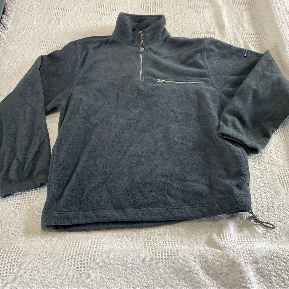 IZOD Quarter Zip Fleece (M)